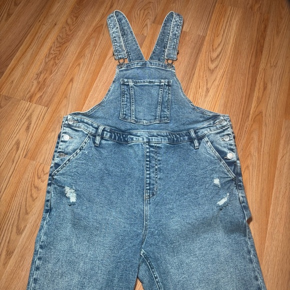 Ava & Viv Medium Wash Stretch Denim Bib Overalls Women's 16 - Picture 3 of 9
